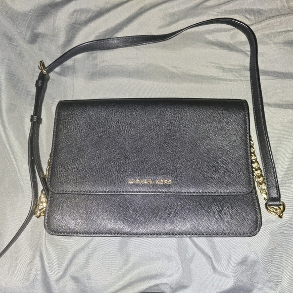 NWT - Michael Kors Black Saffiano Leather Crossbody Bag With Chain - Picture 2 of 8